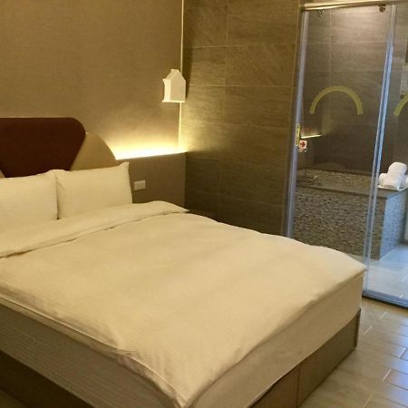 Tan Chi Hotspring Bed & Breakfast Jiaoxi Bagian luar foto
