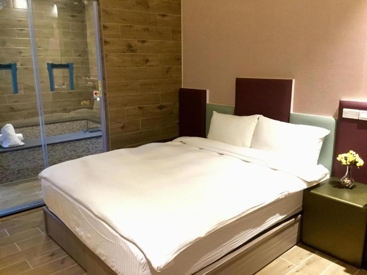 Tan Chi Hotspring Bed & Breakfast Jiaoxi Bagian luar foto